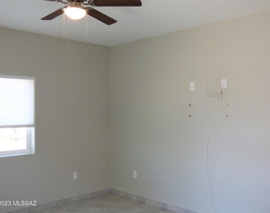 1699 S San Antonio Drive - Photo Thumbnail 6