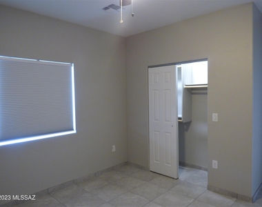 1699 S San Antonio Drive - Photo Thumbnail 11