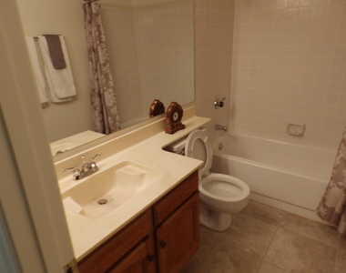 1402 E Guadalupe Road - Photo Thumbnail 11