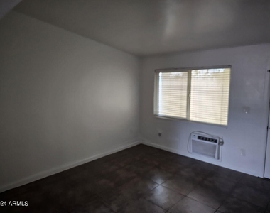 1801 W Carol Avenue - Photo Thumbnail 9