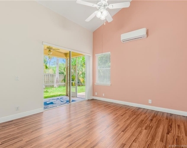 3237 Sw Solitaire Palm Drive - Photo Thumbnail 9
