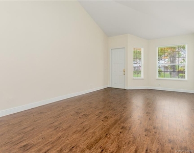 3237 Sw Solitaire Palm Drive - Photo Thumbnail 4