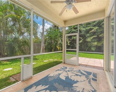 3237 Sw Solitaire Palm Drive - Photo Thumbnail 10