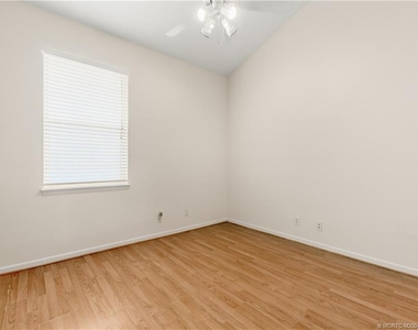3237 Sw Solitaire Palm Drive - Photo Thumbnail 14