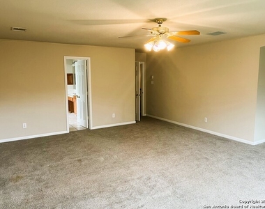 8715 Sandia Cir - Photo Thumbnail 15