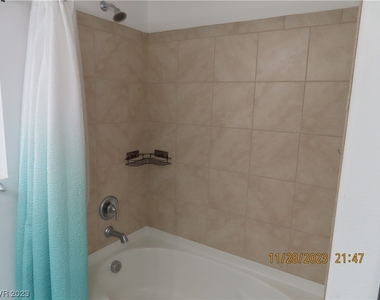 6352 Rock Stream Lane - Photo Thumbnail 29