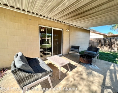 308 Judith Ann Drive - Photo Thumbnail 23