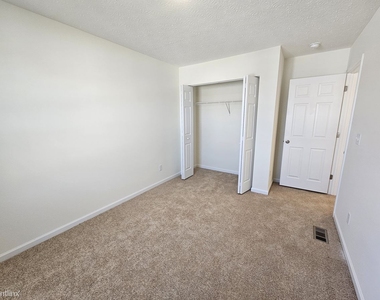 5321 Karst Cir - Photo Thumbnail 9