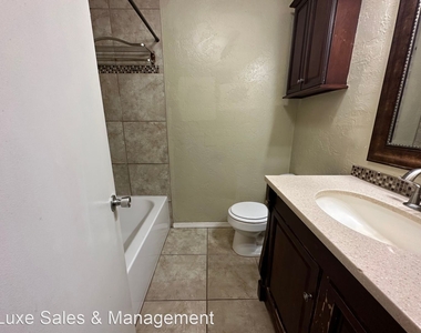 621 N Lotus Avenue - Photo Thumbnail 23