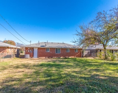 405 Rock Pl - Photo Thumbnail 19