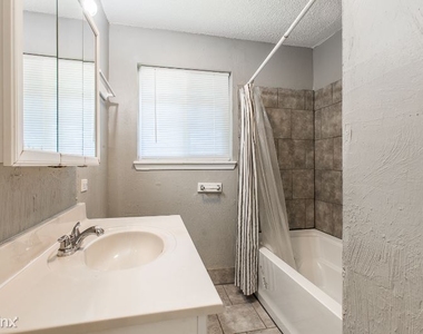 405 Rock Pl - Photo Thumbnail 7