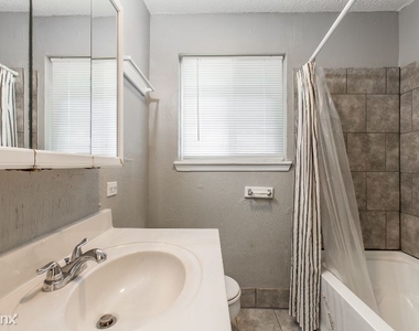405 Rock Pl - Photo Thumbnail 8