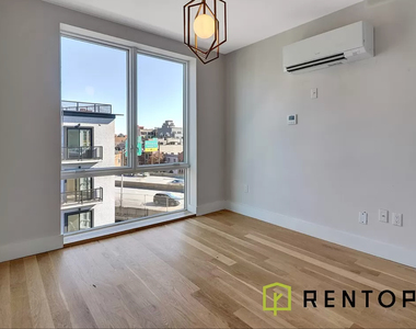 415 Manhattan Avenue - Photo Thumbnail 5