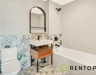 415 Manhattan Avenue - Photo Thumbnail 8
