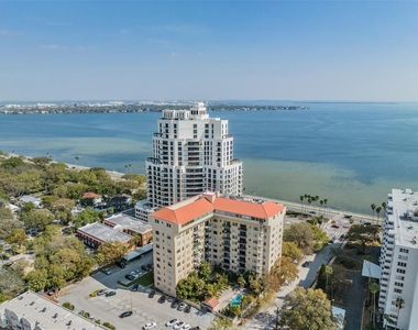 2109 Bayshore Boulevard - Photo Thumbnail 0