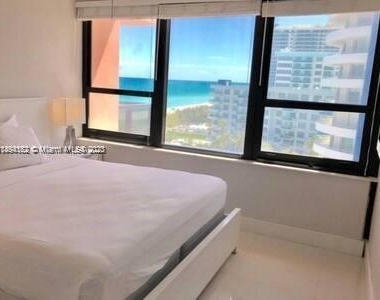 5225 Collins Ave - Photo Thumbnail 4