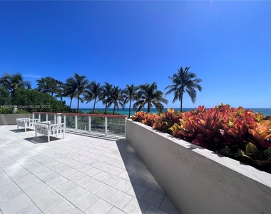 6767 Collins Ave - Photo Thumbnail 10