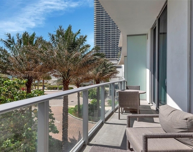 4111 S Ocean Dr - Photo Thumbnail 19