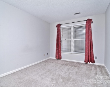 2715 Selwyn Avenue - Photo Thumbnail 25