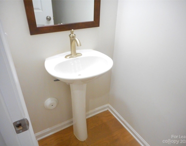 3007 Glenn Hope Way - Photo Thumbnail 22