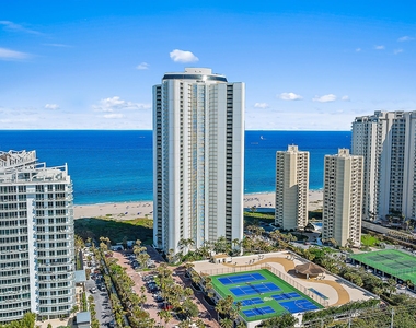 3000 N Ocean Drive - Photo Thumbnail 18