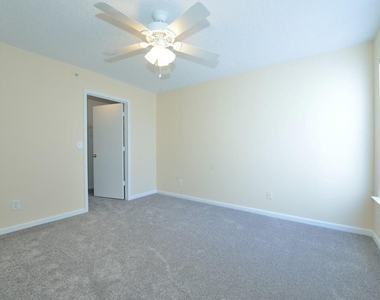 13581 Eagle Ridge Dr - Photo Thumbnail 7