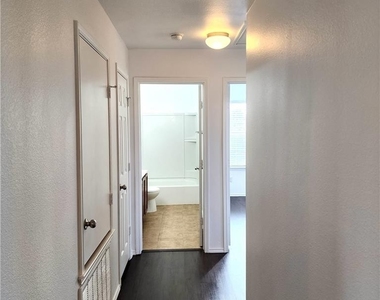 411 Taurus Drive - Photo Thumbnail 18