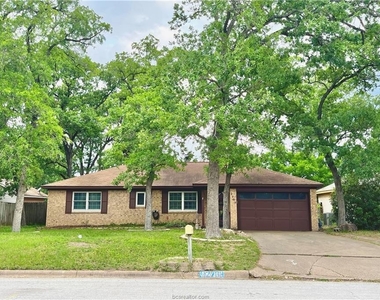 2703 Allen Forest Drive - Photo Thumbnail 0