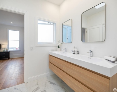 2512 Octavia Street - Photo Thumbnail 20
