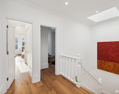 2512 Octavia Street - Photo Thumbnail 16
