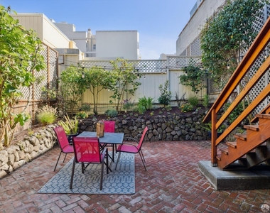 2512 Octavia Street - Photo Thumbnail 29