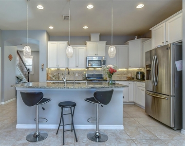 5815 Caldera Ridge Drive - Photo Thumbnail 4