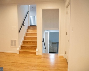 9410 Linden Avenue - Photo Thumbnail 32