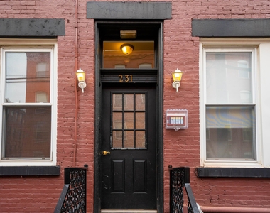 231 Grand St - Photo Thumbnail 24