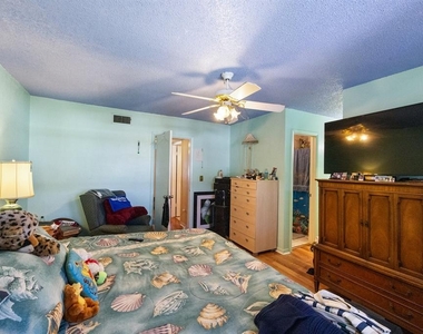 1625 58th Terrace S - Photo Thumbnail 16