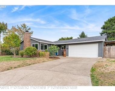 1452 Ne Kathryn Street - Photo Thumbnail 29