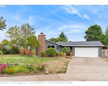 1452 Ne Kathryn Street - Photo Thumbnail 0