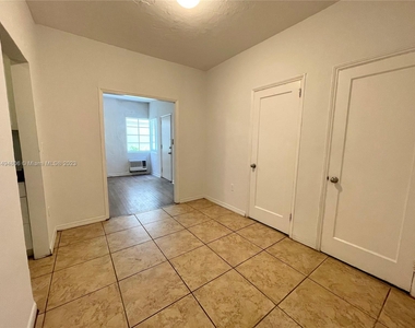 1521 Jefferson Ave - Photo Thumbnail 8