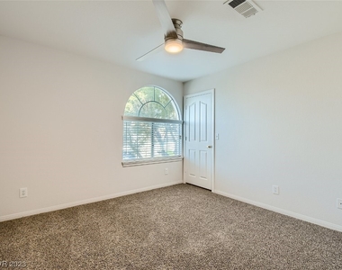 4400 Olive Tree Circle - Photo Thumbnail 25