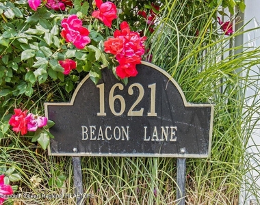 1621 Beacon Lane - Photo Thumbnail 9