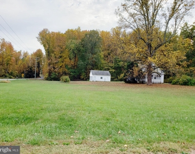 1907 Mountain View Road - Photo Thumbnail 3