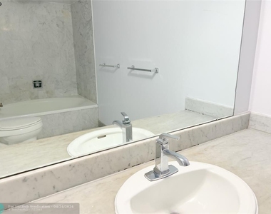 3410 Galt Ocean Dr - Photo Thumbnail 5