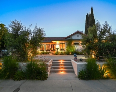 823 S Sierra Bonita Ave - Photo Thumbnail 0