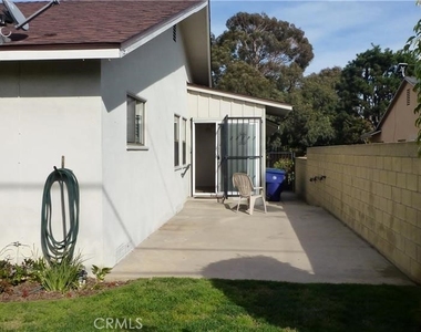 21721 Ocean Avenue - Photo Thumbnail 16