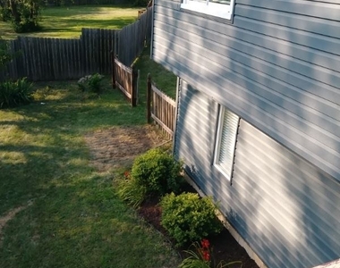 2831 Balsam Ct - Photo Thumbnail 13