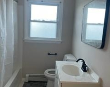 4664 Tremont Ave - Photo Thumbnail 14