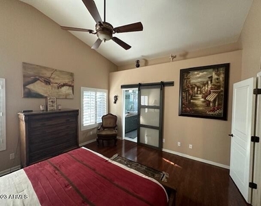 2237 E Bel Air Lane - Photo Thumbnail 26