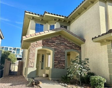 166 Coyote Hills Street - Photo Thumbnail 2