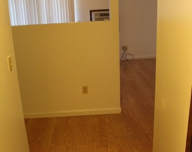 123 College Heights Blvd - Photo Thumbnail 8