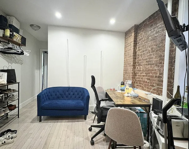 120 West 3rd Street - Photo Thumbnail 1